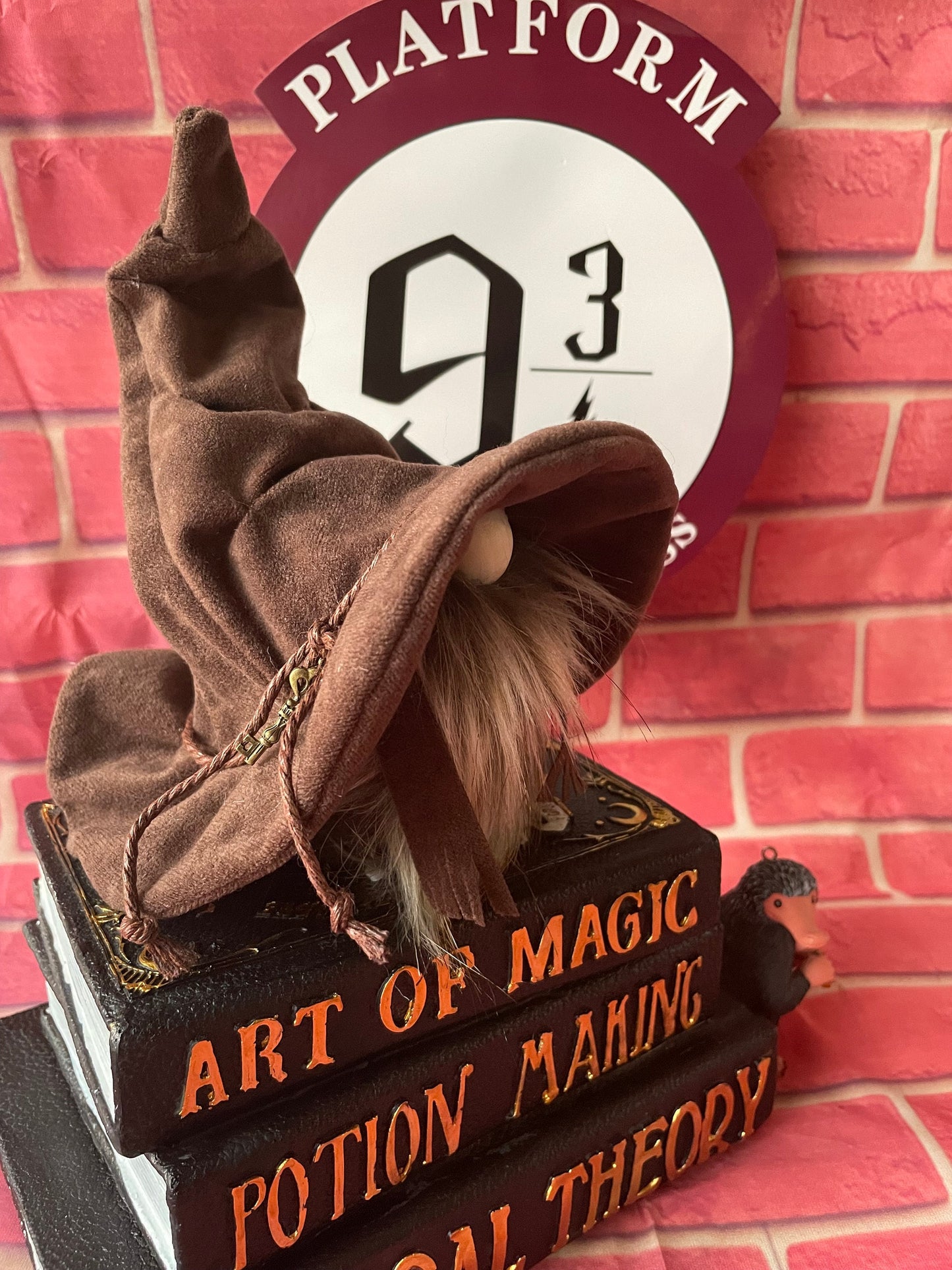 Magic "Talking Hat" of the Wizard World Gnome
